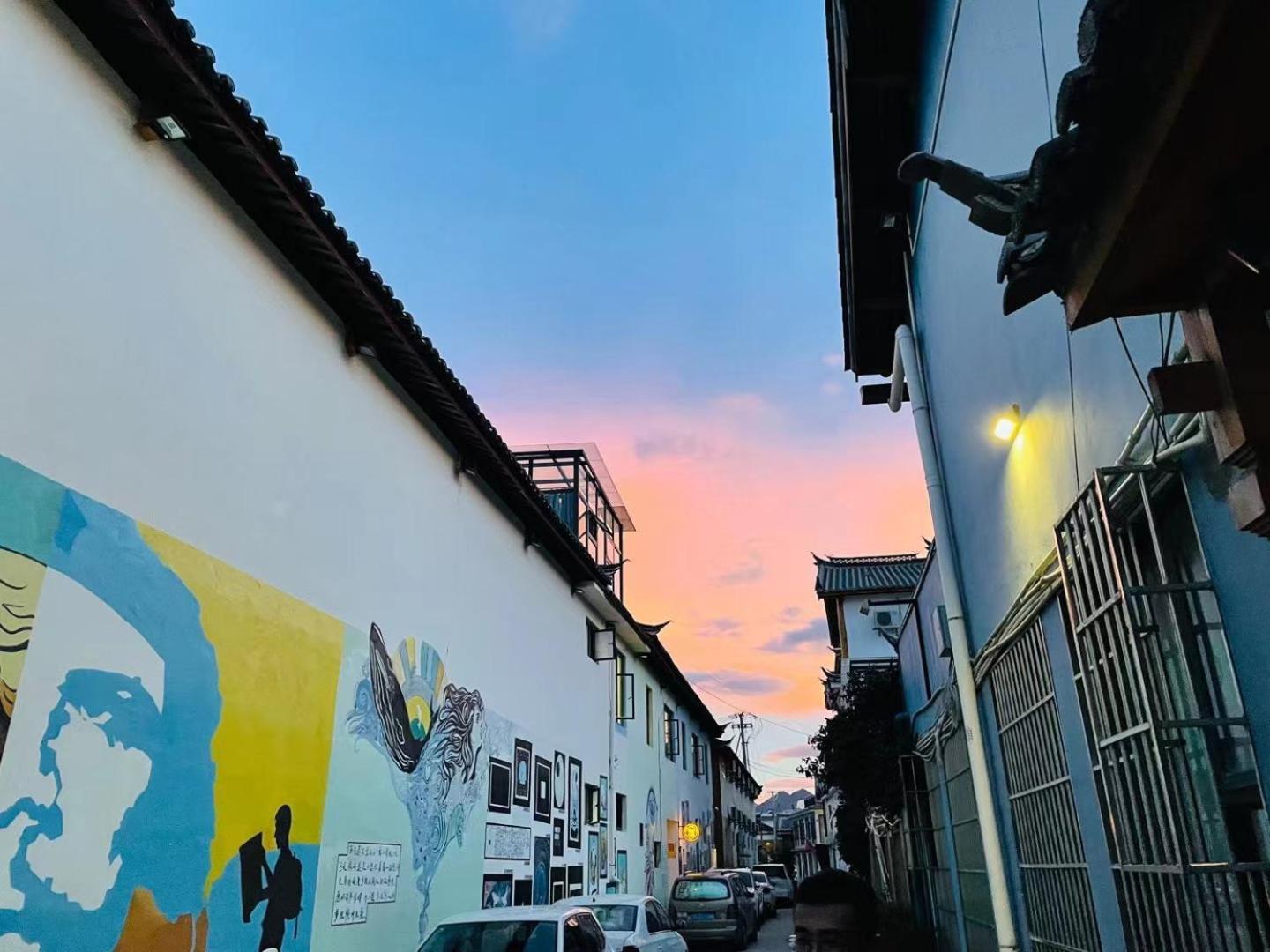 Lijiang Desti Youth Park Hostel Exterior photo