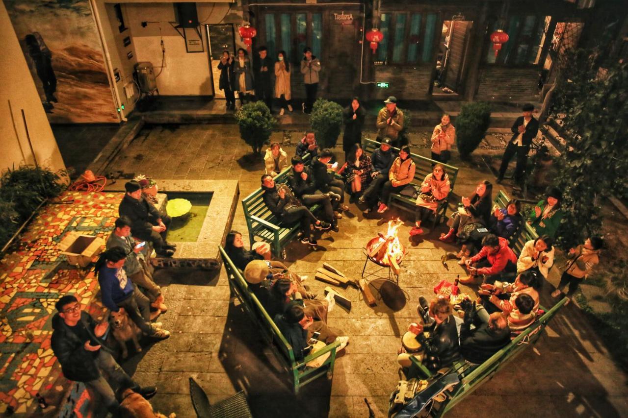 Lijiang Desti Youth Park Hostel Exterior photo