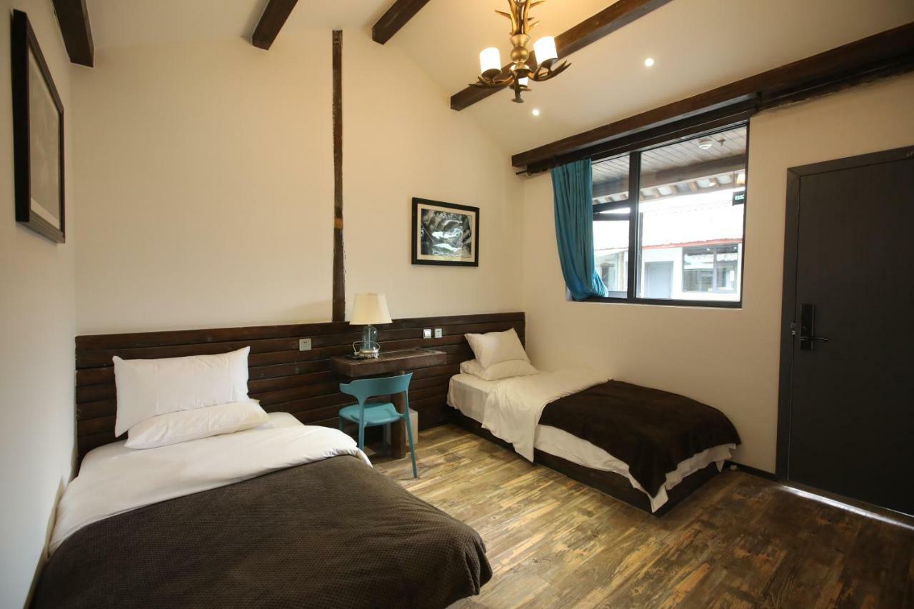 Lijiang Desti Youth Park Hostel Exterior photo