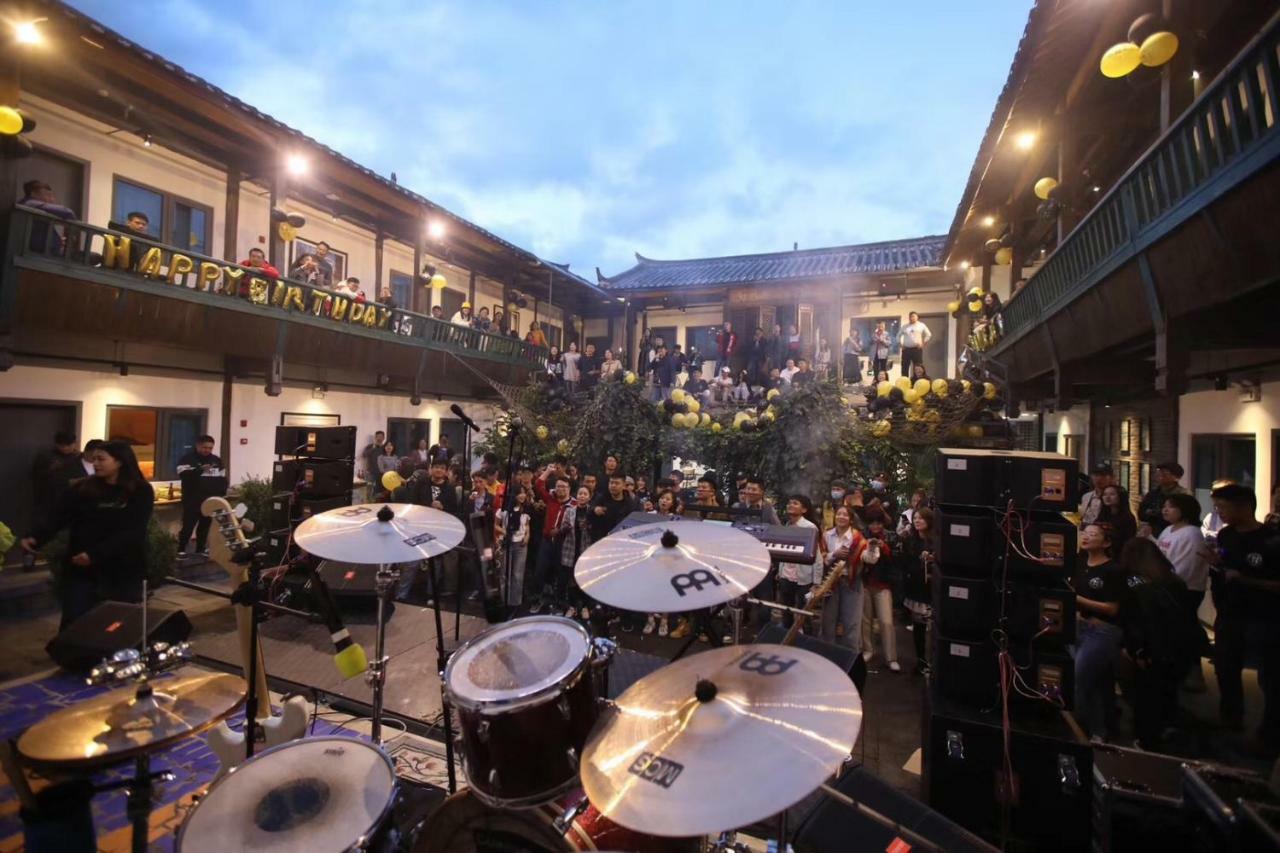 Lijiang Desti Youth Park Hostel Exterior photo